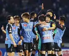 赛前亚冠焦点战,费城76人豪取连胜,引发热议,轮换策略成焦点的简单介绍 赛前亚冠焦点战,费城76人豪取连胜,引发热议,轮换策略成焦点的简单介绍